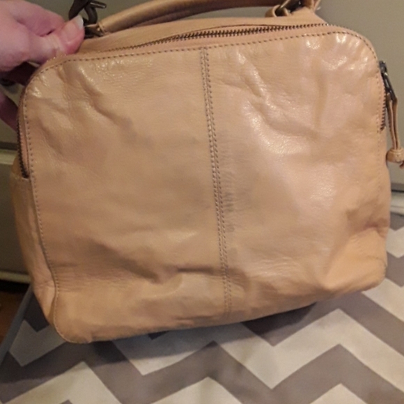 EUC beige leather 'Hibou' box bag - Picture 3 of 8